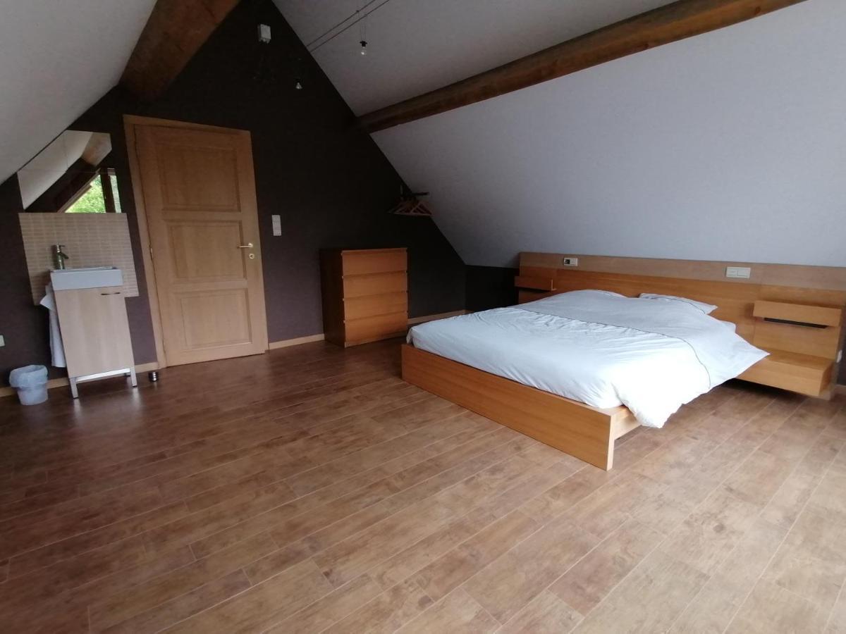 L'Atelier D'Arthur - Gite Chaleureux Avec Jacuzzi. Tenneville Exterior photo